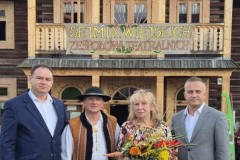 549711676_1213510714147873_7010450224796044637_n